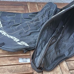 Tres fundas para raquetas de tenis marca Babolat con cierres y correas; usadas, con señales de uso. - imagen 4