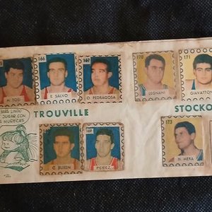 Álbum "Sellos Deportivos del Uruguay" (1953) - Figuras del Fútbol y Otros Deportes - imagen 13