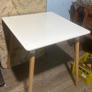 Lote anterior: Mesa Blanca Moderna Patas Madera