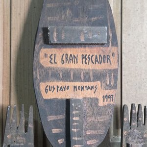 Escultura "El Gran Pescador" de Gustavo Montans en Madera Decorada (1997) - imagen 7