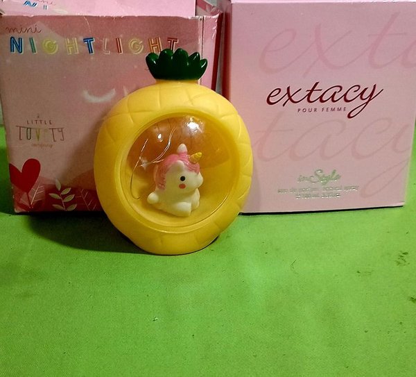 Perfume y lampara unicornio - imagen 2