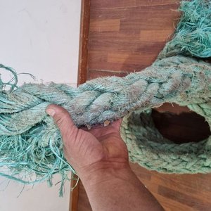Cuerda de Boliche Gruesa Verde Agua 8.5 Metros con Terminaciones Deshilachadas - imagen 4
