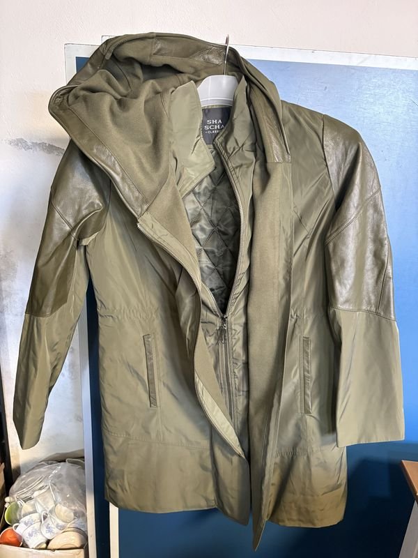 Campera Verde de Nylon y Cuero Dell'Acchio