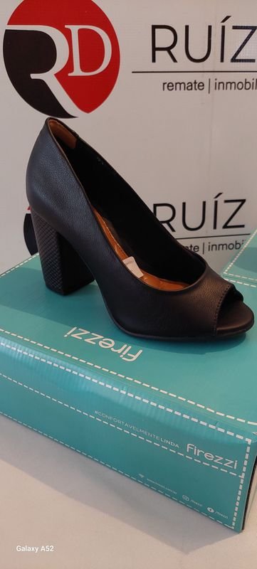 Zapatos de tacón alto Firezzi en caja - imagen 2