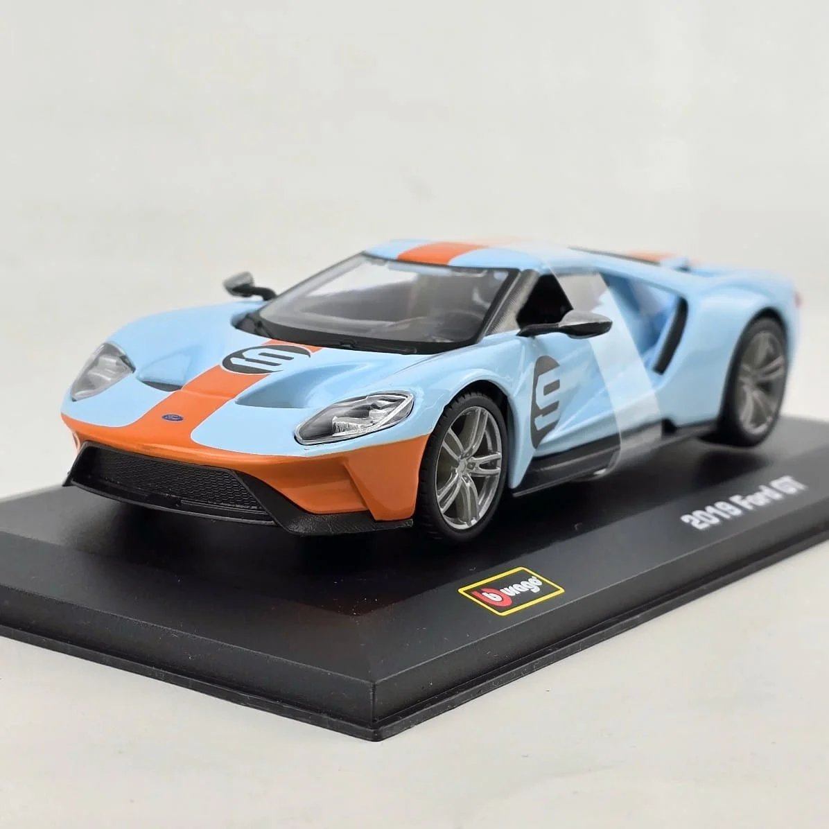 Ford GT 2019 en escala 1:32, modelo de coche a escala - imagen 6