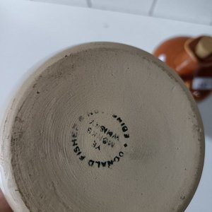 Par de Porrones Antiguos de Cerámica con Tapa de Corcho - imagen 4