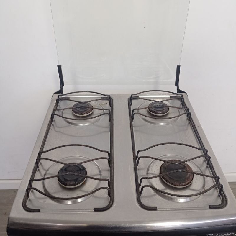 Cocina de 4 hornallas marca Queen, en buen estado general - imagen 3
