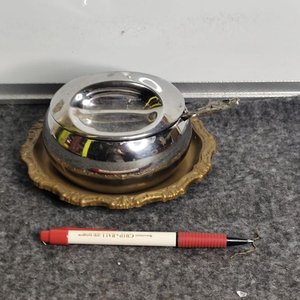 Lote anterior: Azucarero de Acero Inoxidable con Cuchara y Plato de Bronce