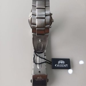 Reloj Orient Chronograph Acero Inoxidable Esfera Plateada Taquímetro - imagen 4