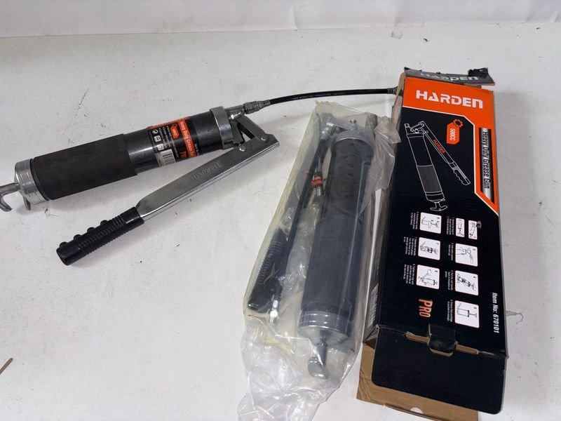 Pistola de engrasar desconocida para la venta - imagen 1