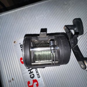 Reel de Pesca GC20 Negro con Hilo Verde - imagen 2