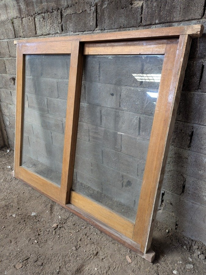 Ventana con dos hojas corredizas y marco de cedro - imagen 8