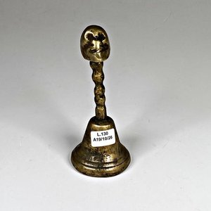 Lote anterior: Campanilla de Bronce con Cabo de Cráneo - Altura 14 cm