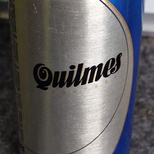 Botella de Aluminio Quilmes Cristal Sellada con Contenido - imagen 2
