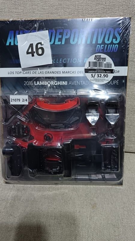 Fascículo Lamborghini Aventador - Modelo de Auto Deportivo de Lujo