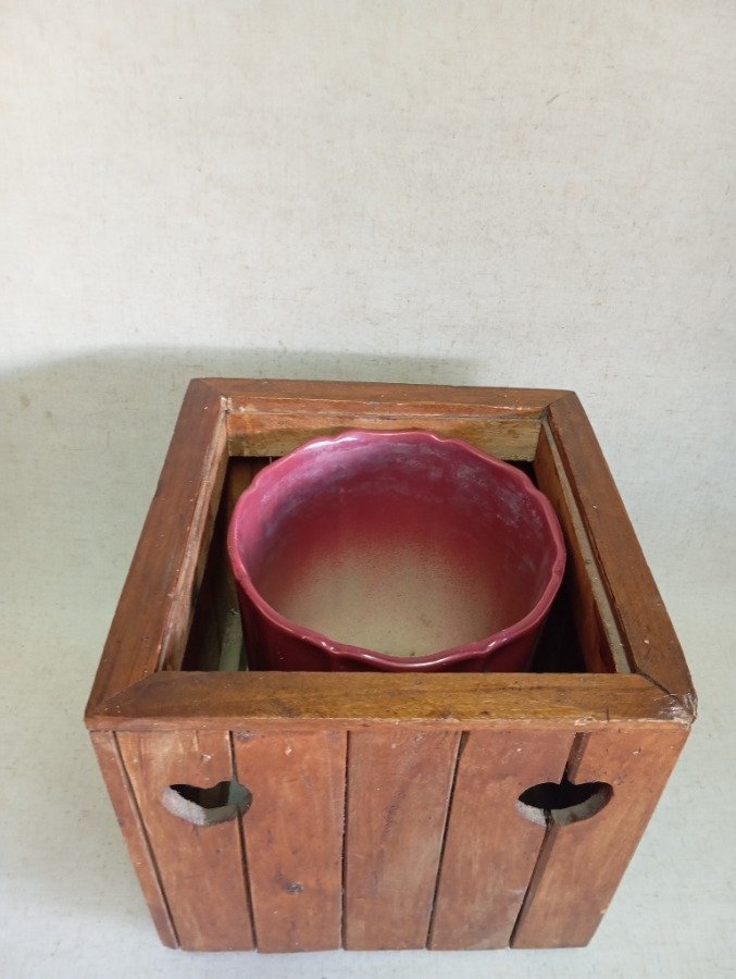 Macetero de madera y maceta de loza Olmos - imagen 5