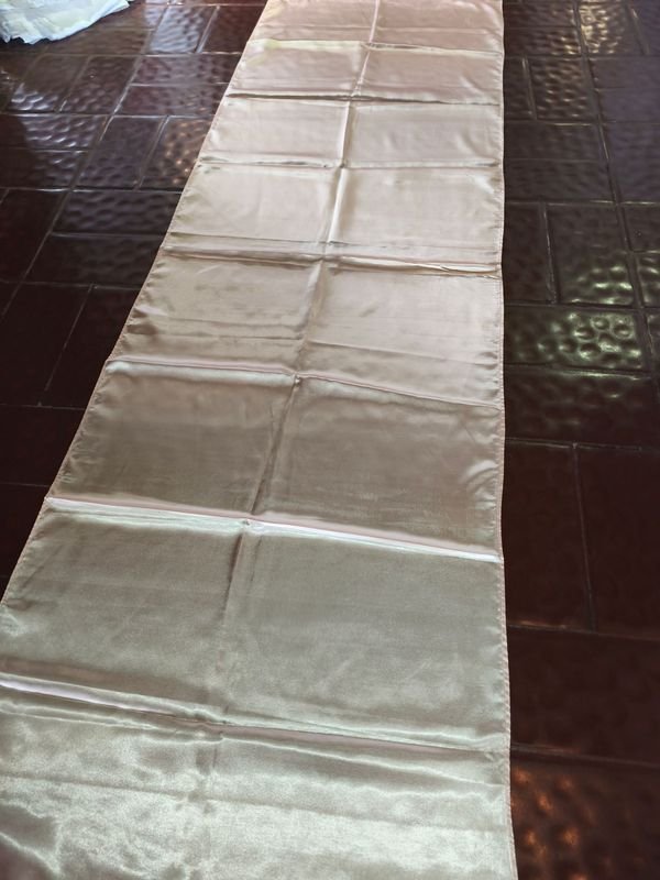 16 Caminos de Mesa Color Salmón Satinados