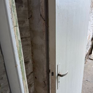 Lote de 2 Puertas Macizas Blancas con Marcos - imagen 9