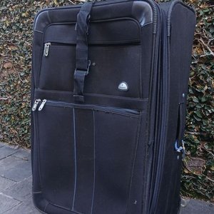 Valija Samsonite Negra Grande con Ruedas - imagen 1