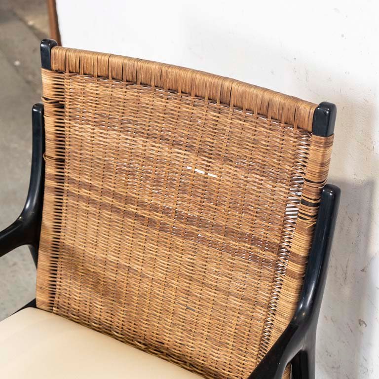 Sillones daneses con respaldo de ratán y asientos tapizados - imagen 2