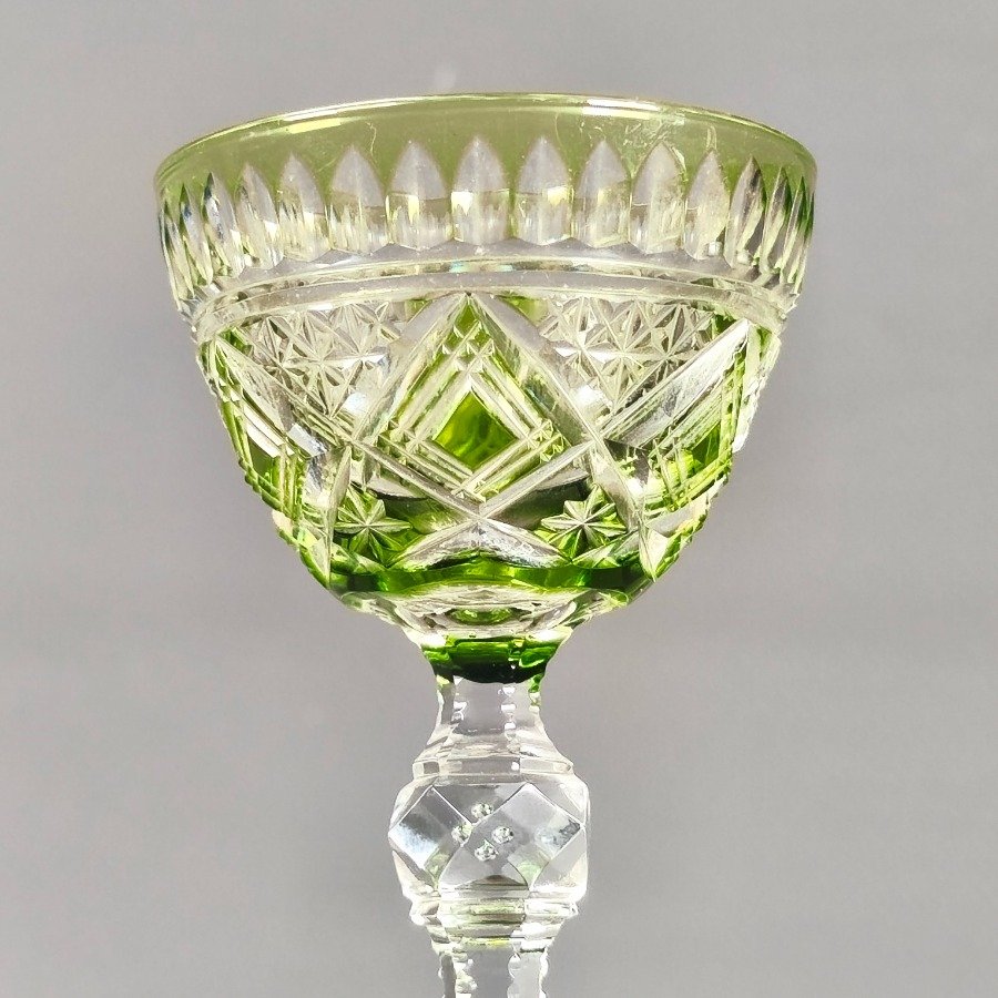 Cuatro copas de cristal Baccarat talladas y en diferentes colores - imagen 10