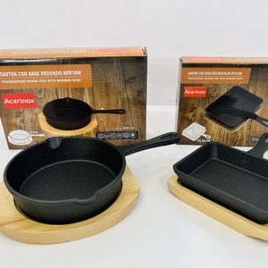 Set de 2 Sarteneras de Hierro Fundido con Base de Madera Acerinox - imagen 3