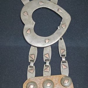 Cinto de Cuero Crudo con Apliques de Plata y Oro, Sellado Miglionico - imagen 9