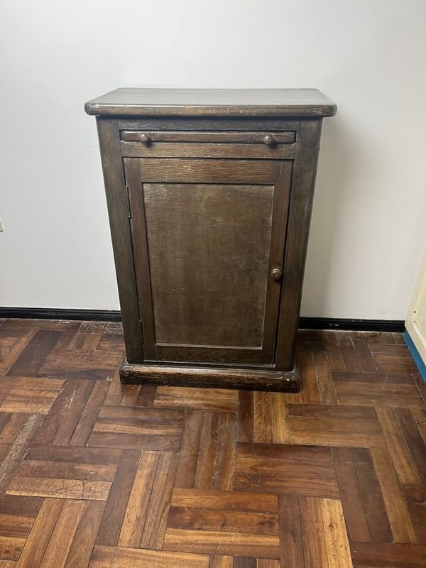 Lote anterior: Muebles antiguos de madera