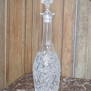 Licorera Antigua de Cristal Tallado con Tapón - imagen 3