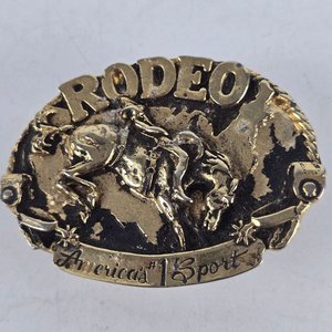 Hebilla de Bronce Estilo Rodeo "America's #1 Sport" - imagen 1