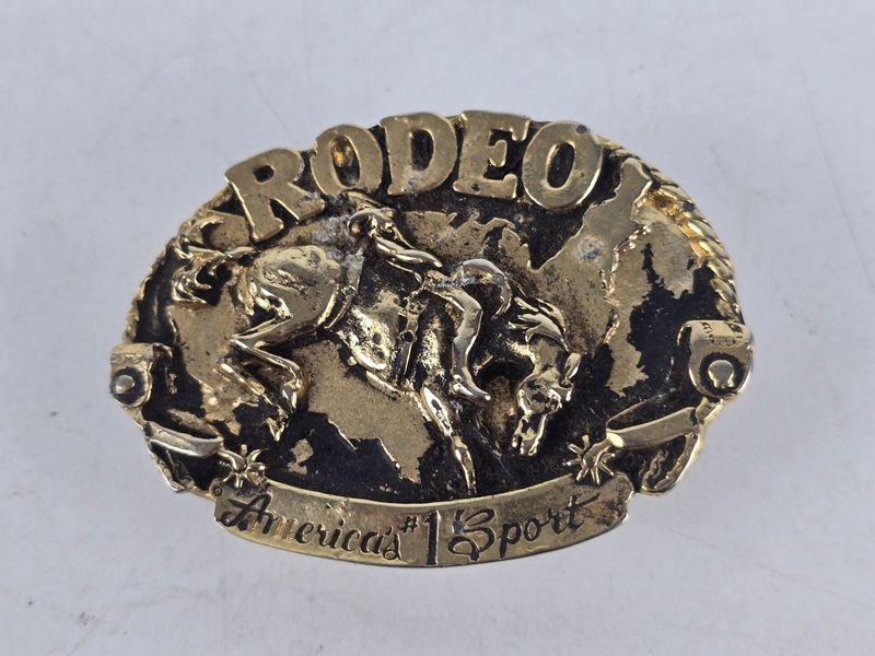 Hebilla de Bronce Estilo Rodeo "America's #1 Sport"