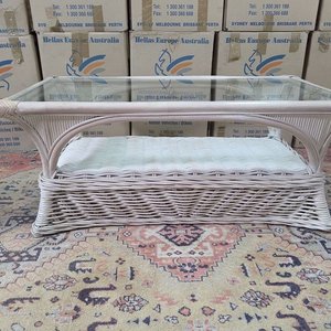 Mesa Ratán con Tapa de Vidrio Biselado - imagen 6