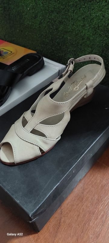 Item 901820 - Image 0