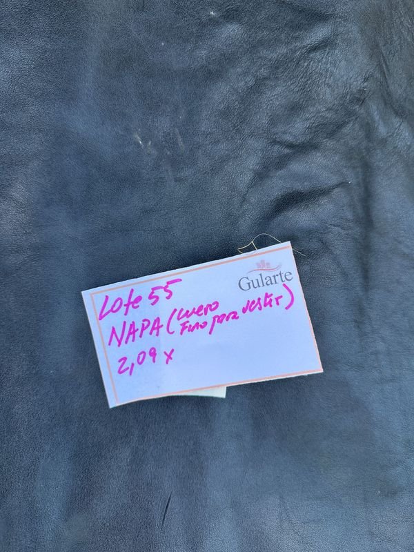 Lote siguiente: Napa Negra 2,0 x0,70 - Cuero de alta calidad