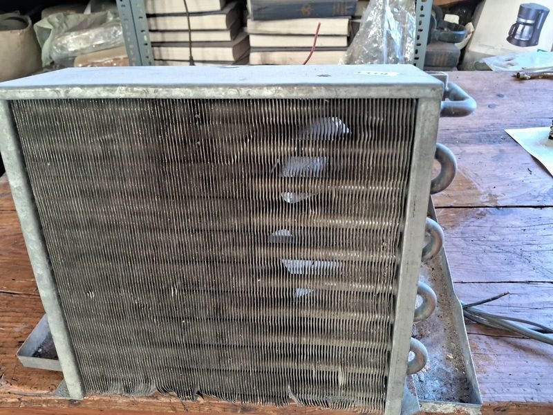 Equipo de refrigeración en mal estado - imagen 7