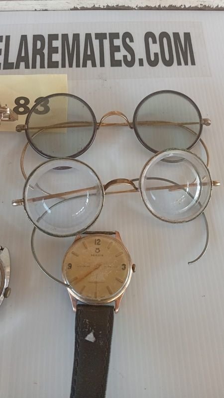 Colección de relojes y monturas de lentes antiguos - imagen 3