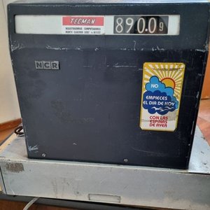 Antigua Caja Registradora NCR Vintage para Coleccionistas o Decoración - imagen 5