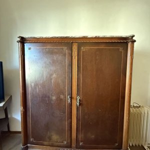 Armario Organizador Antiguo con Tapa de Mármol y Herrajes Ornamentales - imagen 18