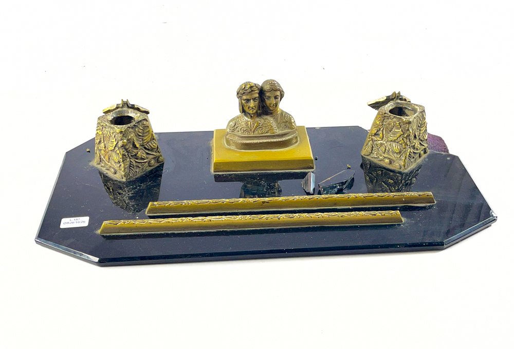 Tintero Antiguo de Bronce y Vidrio con Busto de Pareja