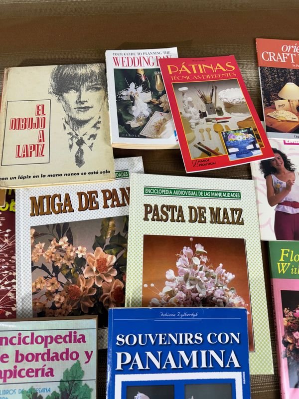 Colección de libros de manualidades y decoración en español e inglés - imagen 3
