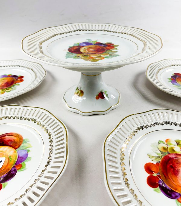 Porcelana blanca con diseños florales y centro central - imagen 3