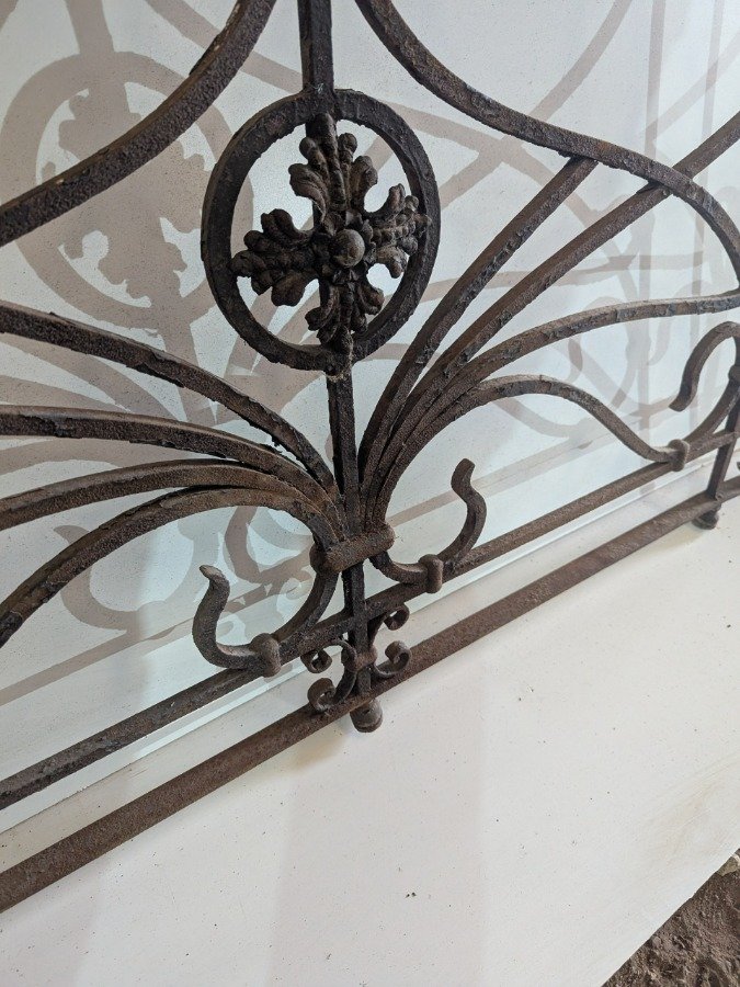 Reja antigua de hierro forjado - imagen 6