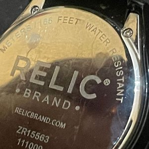 Reloj Relic Executive Black Crystal Edition Multifunción con Bisel Engastado - imagen 8