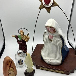 Lote de siete artículos devocionales y religiosos - imagen 1