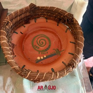 Lote de Vasos, Copitas y Paneras de Cerámica y Paja - imagen 5