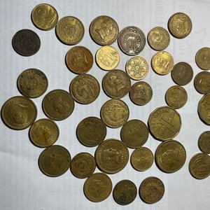 Lote de Monedas de Bronce de Colección - Años Variados - imagen 2