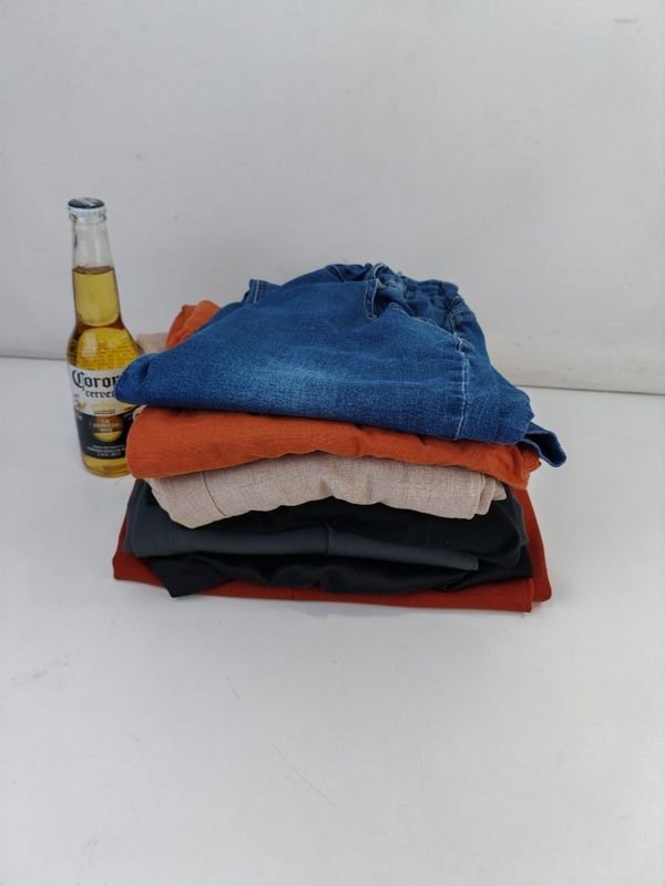 Pantalones de mujer en buen estado - imagen 2