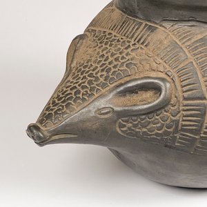 Jarra de Terracota con Forma de Mulita y Asa, Firmada - imagen 4