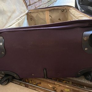 Valija Marrón Marca LYS con Ruedas y Manija Extensible - imagen 5