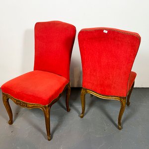 Par de Sillas Luis XV Madera Nogal Tapizado Bordeaux Tachonado - imagen 4